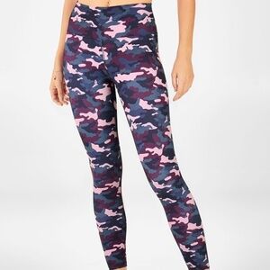 Fabletics Boost PowerHold High Waisted Camo Stretch Legging Yoga Pilates, Size S